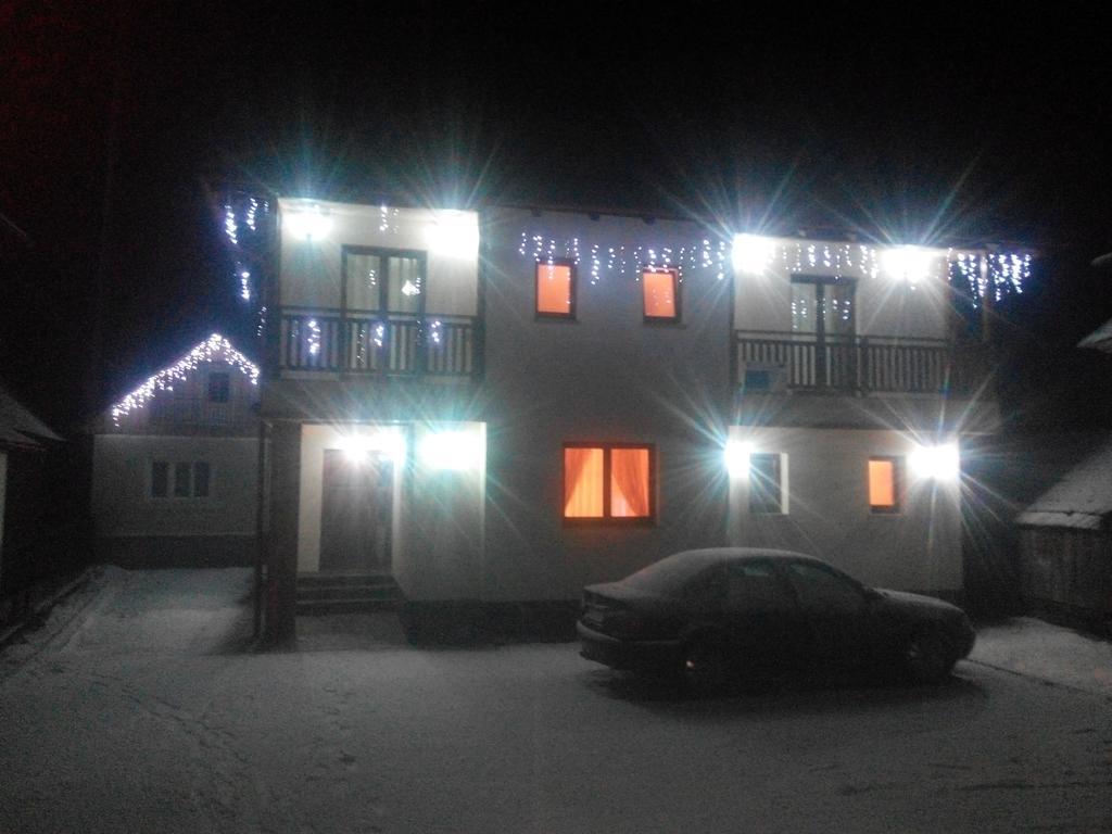 Casa Bunicii Hotel Majszin Kültér fotó