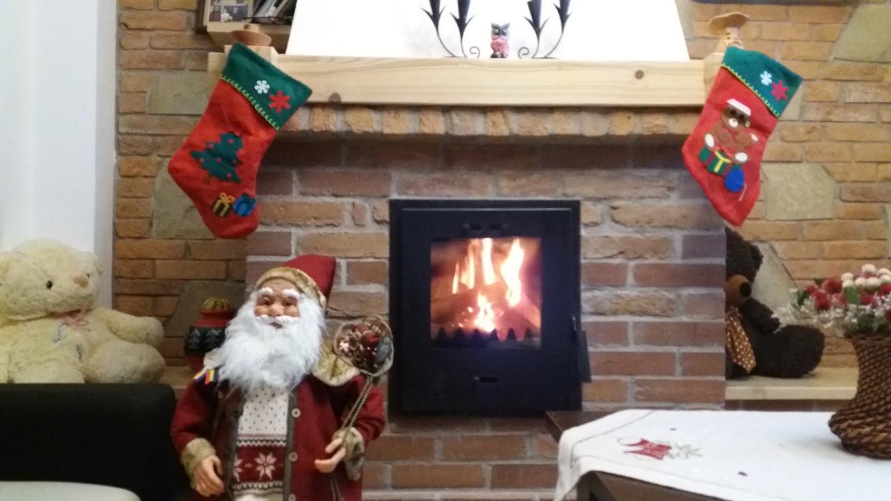 Casa Bunicii Hotel Majszin Kültér fotó